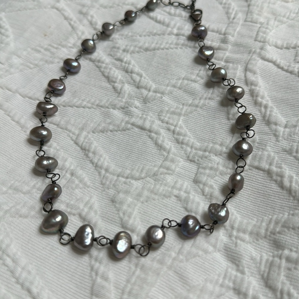 Silpada sterling silver iridescent purple gray freshwater pearl necklace - Picture 3 of 4